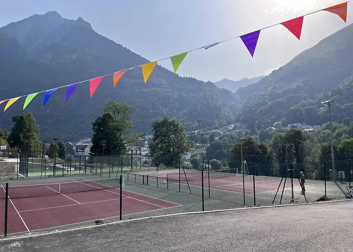 Pour 5 Personnes Avec Vue Sur Montagnes Et Village, à Cauterets, Proche Télécabines - Fr-1-812-63 Appartement Cauterets