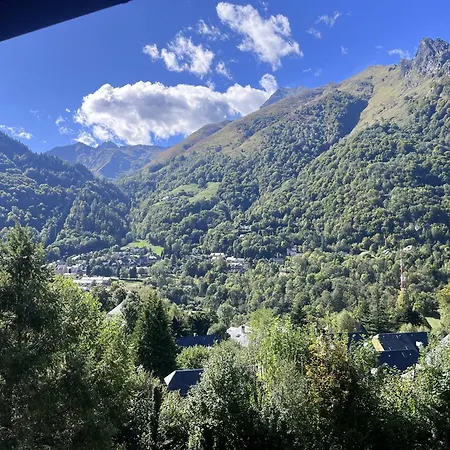 Pour 5 Personnes Avec Vue Sur Montagnes Et Village, A Cauterets, Proche Telecabines - Fr-1-812-63 *