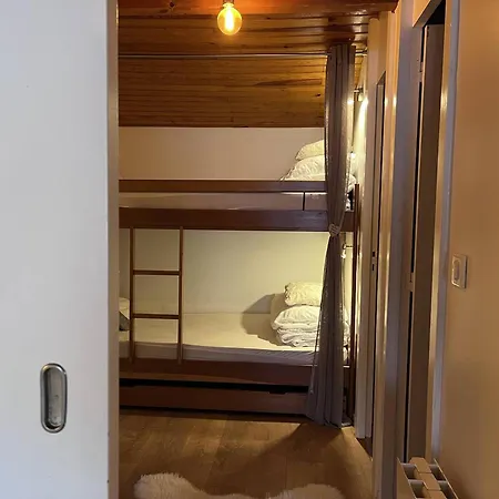 Pour 5 Personnes Avec Vue Sur Montagnes Et Village, A Cauterets, Proche Telecabines - Fr-1-812-63 *