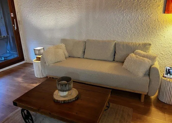 Pour 5 Personnes Avec Vue Sur Montagnes Et Village, A Cauterets, Proche Telecabines - Fr-1-812-63 Apartment *